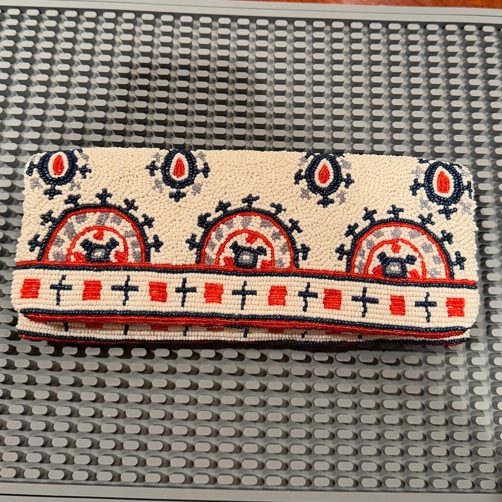NWT Tiana NY Bohemian Medallion Print Beaded Clutch